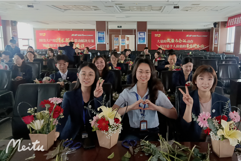 海利尔“母亲节遇上生日会”主题活动温馨落地